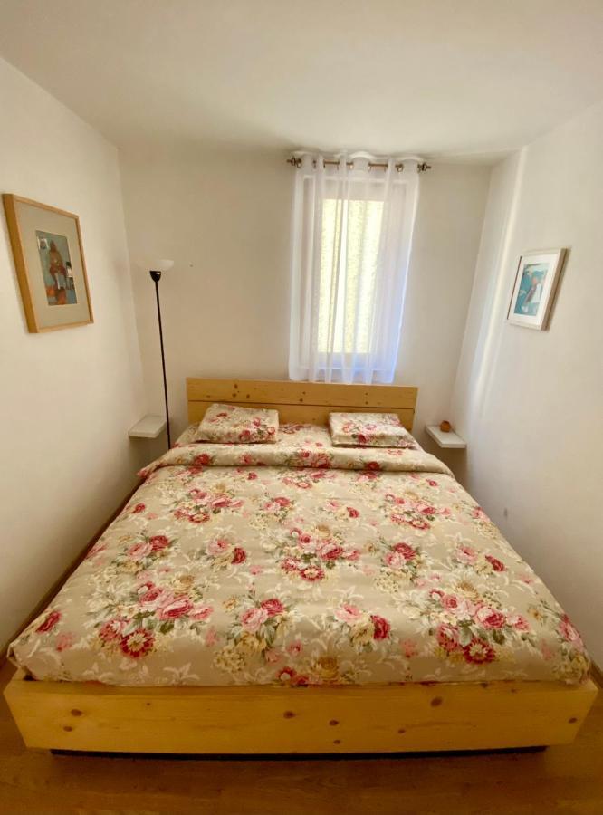 Apartments Rux De Luxe Бар Екстер'єр фото