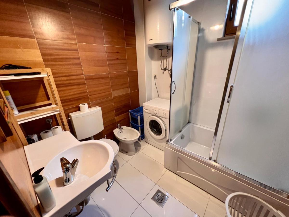 Apartments Rux De Luxe Бар Екстер'єр фото