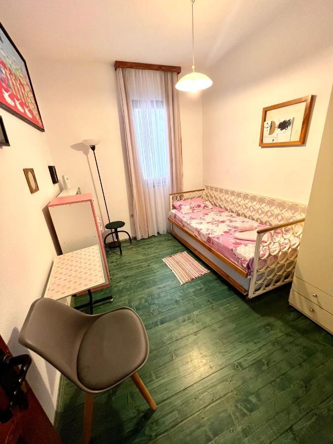 Apartments Rux De Luxe Бар Екстер'єр фото